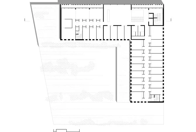 Plan de R+1: 1. Hall d’accueil 2. Bureaux 3. Salle de formation 4. Sanitaires 5. Local technique Plan de R+1: 1. Hall d’accueil 2. Bureaux 3. Salle de formation 4. Sanitaires 5. Local technique