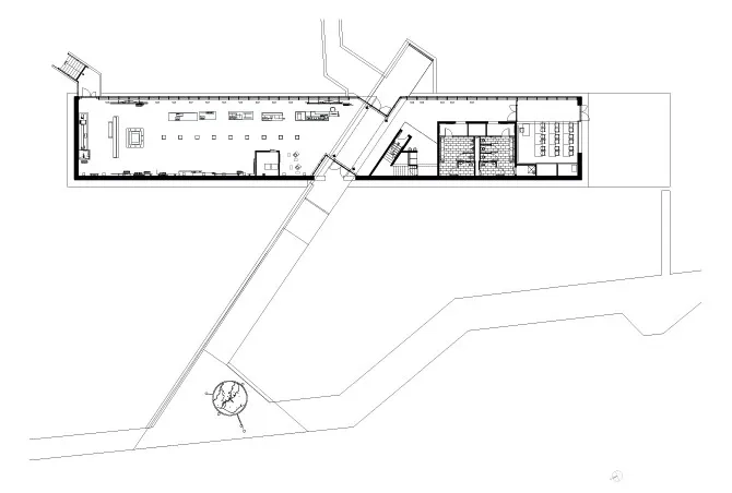 Plan de rez-de-chaussée 1. Accueil 2. Salle d’exposition 3. Médiathèque 4. Régie 5. circulation 6. Salle polyvalente Plan de rez-de-chaussée 1. Accueil 2. Salle d’exposition 3. Médiathèque 4. Régie 5. circulation 6. Salle polyvalente
