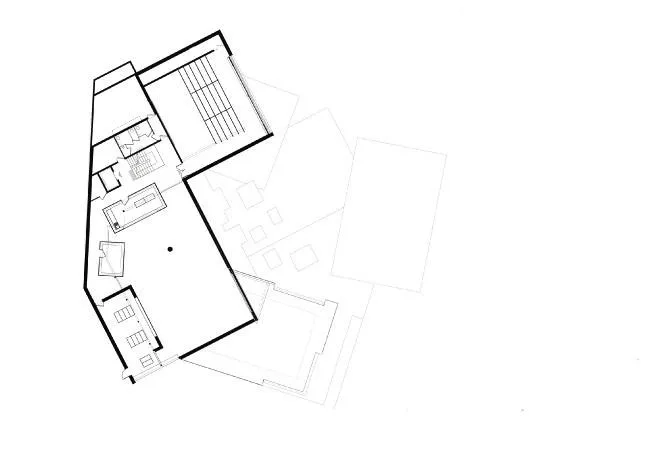 Plan r+1: 1. Locaux techniques 2. Espace scénique 3. Gradins fixes 4. Salle de repos 5. Archives 6. Salle d’activités Plan r+1: 1. Locaux techniques 2. Espace scénique 3. Gradins fixes 4. Salle de repos 5. Archives 6. Salle d’activités