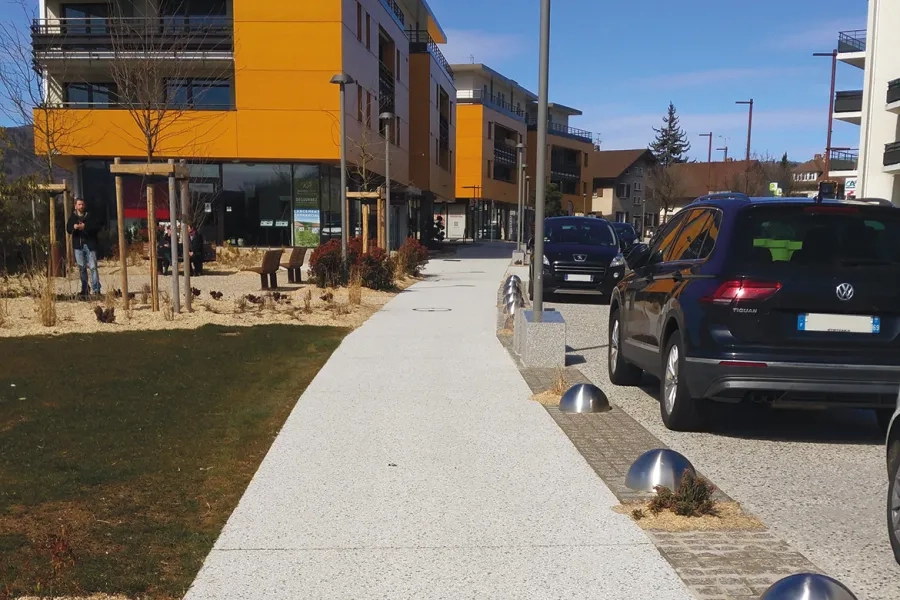 Les travaux se sont concentrés sur une zone de 400 m de long située sur la rue commerciale du bourg. Les travaux se sont concentrés sur une zone de 400 m de long située sur la rue commerciale du bourg.