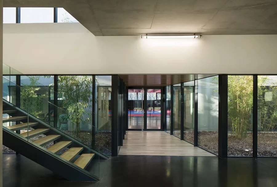 la sérénité du parcours vers le dojo. la sérénité du parcours vers le dojo.