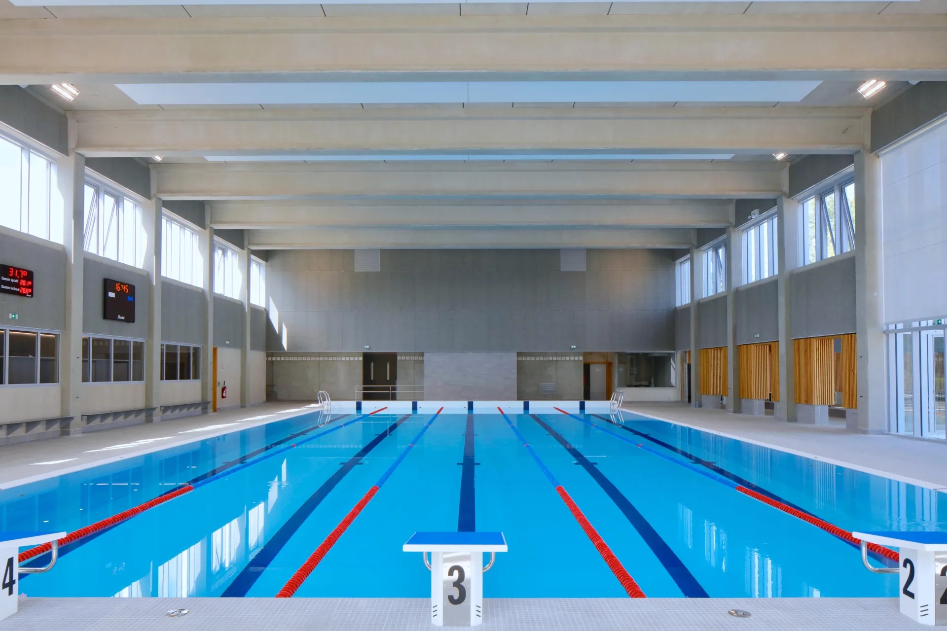 DEPRICK_MANIAQUE_Roye_Eqpt_Centre aquatique_P-Ruault_Roye 11. La nouveau halle bassin_0.jpg 