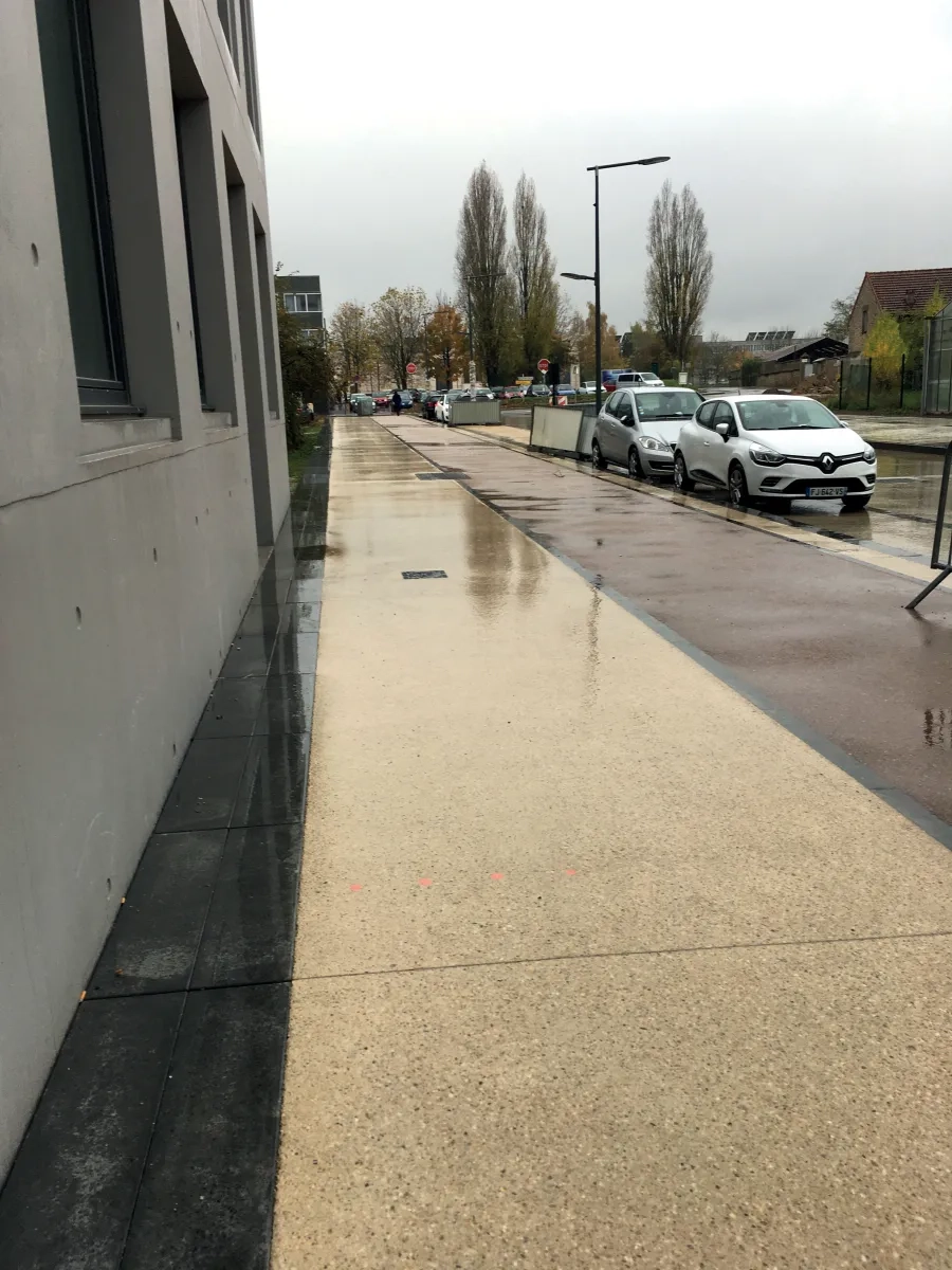 Saclay_Photo3.jpg