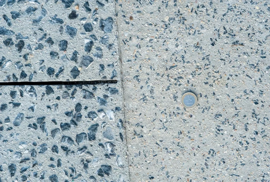 Zoom : deux bétons (C30/37) mis en œuvre par Sols Aquitaine. Zoom : deux bétons (C30/37) mis en œuvre par Sols Aquitaine.