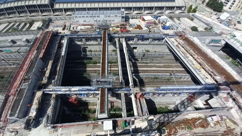 Vue de dessus du projet qui permet de visualiser la contrainte ferroviaire.