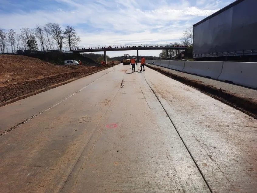 Contrôle du compactage au gamma-densimètre.