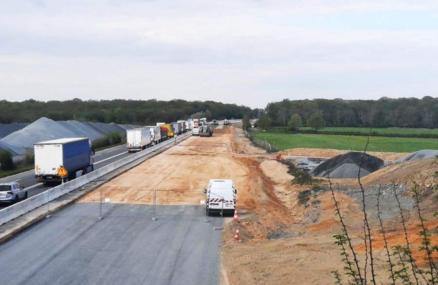 Vue générale du chantier de mise à 2x2 voies de la RN79 entre toulon-sur-allier et digoin.
