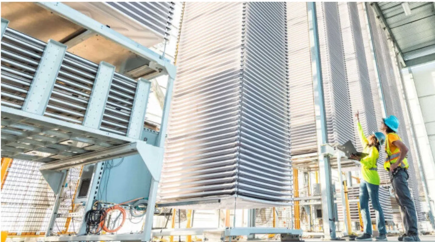 Une installation commerciale de Heirloom Carbon Technologies. Le CO2 est capté dans l’atmosphère à l’aide de « contacteurs à air ». (Photo : Heirloom Carbon Technologies)