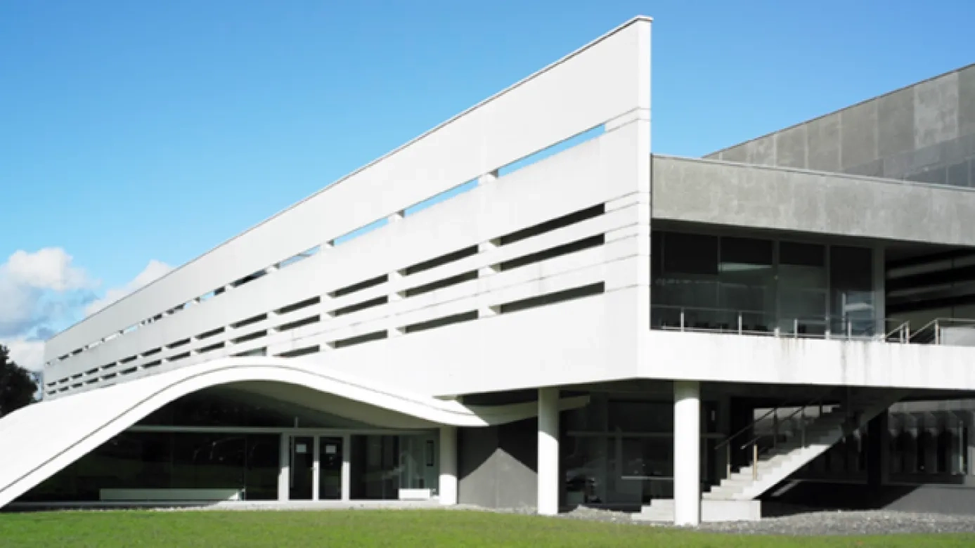 Photo de l'IECB sur son site web, DR.